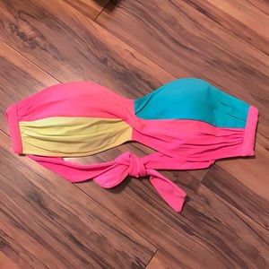 Body glove bikini top